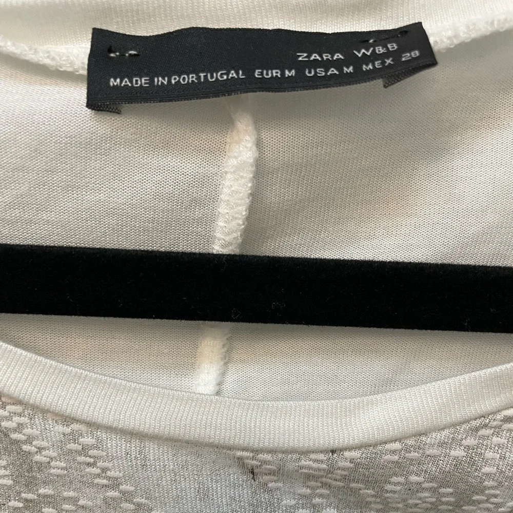 💕 Women’s Zara print top in size medium - Picture 3 of 3